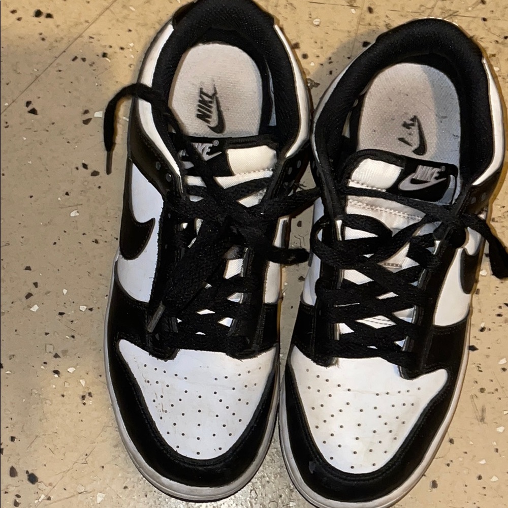 Nike Black and White Sneakers